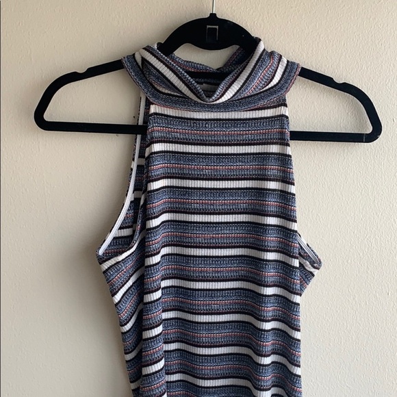 Blush Noir Turtleneck bodysuit - Picture 3 of 6